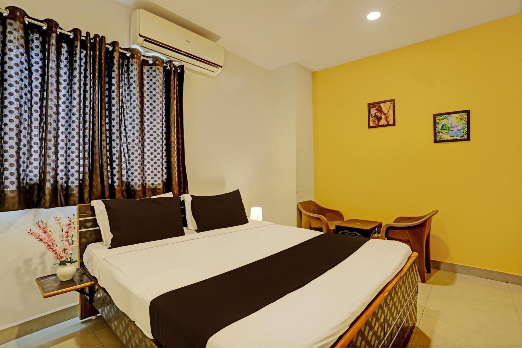 Capital O Saharsh Grand Near Shilparamam Hyderabad Ngoại thất bức ảnh