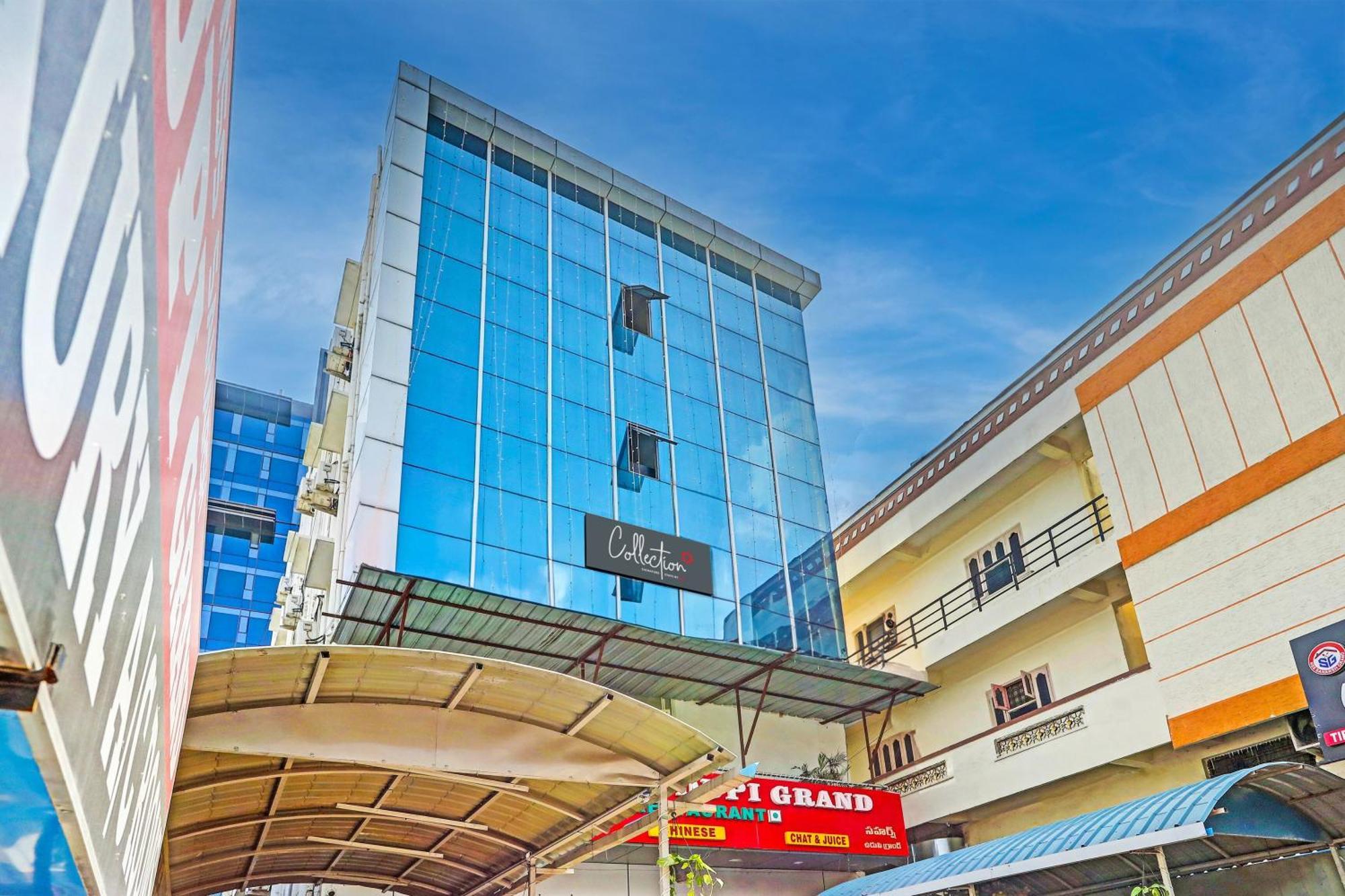 Capital O Saharsh Grand Near Shilparamam Hyderabad Ngoại thất bức ảnh